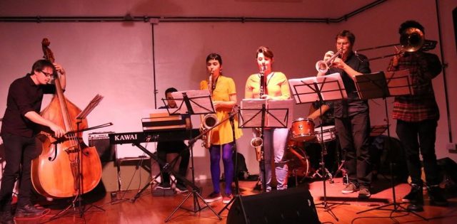 Camila Nebbia irradia su "Aura" en Roseti 4 60692259 10161900149070473 2533347057515626496 o